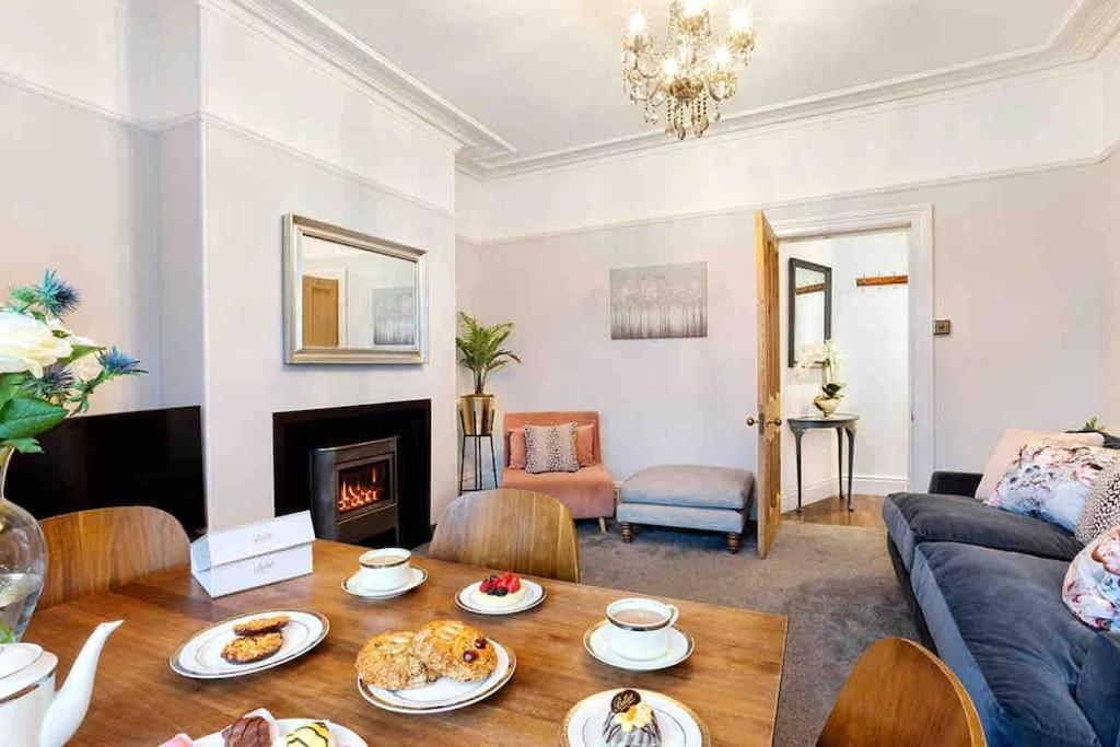 The Stanley Suite 1 Bedroom Apt Dog Friendly Patio ฮาร์โรเกต ภายนอก รูปภาพ